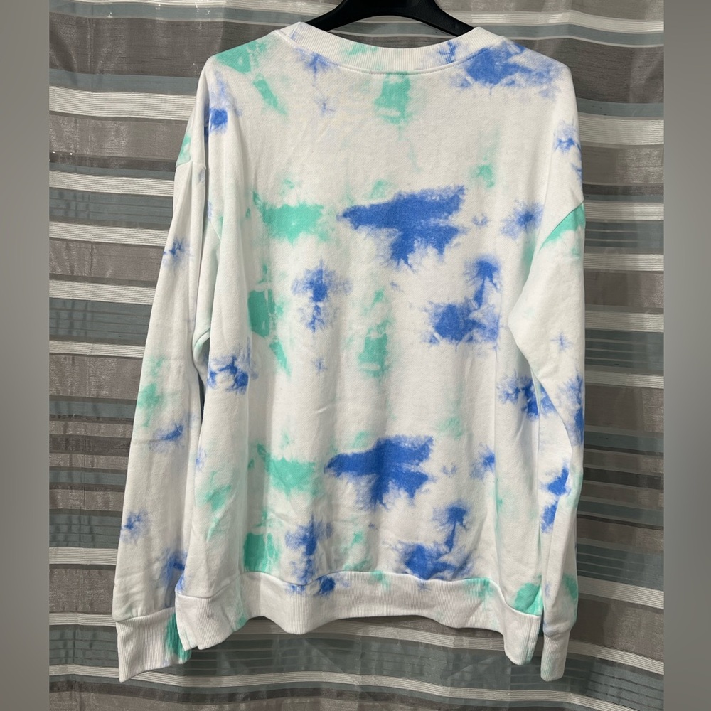 Friends Cast Juniors Tie-dye Graphic Sweatshirt - Picture 2 of 11